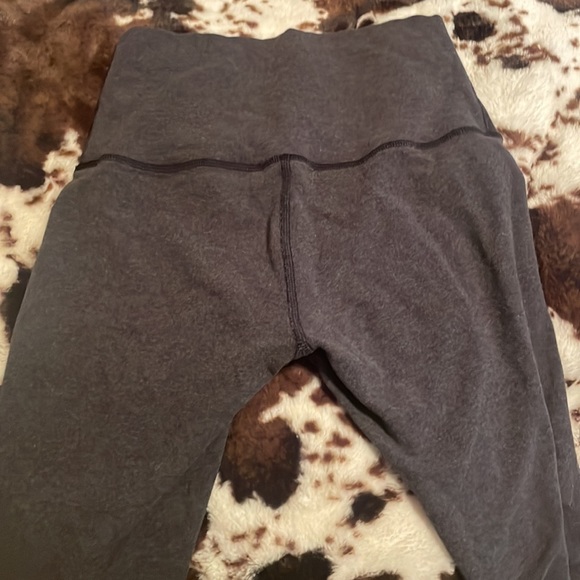 Lululemon WUP - Picture 3 of 3